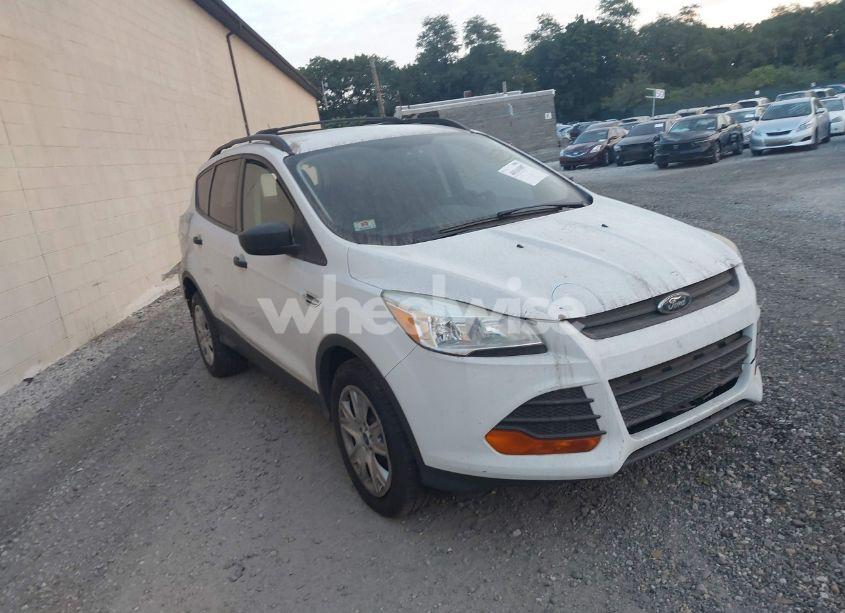 2013 Ford Escape S (VIN 1FMCU0F73DUB84849) main photo