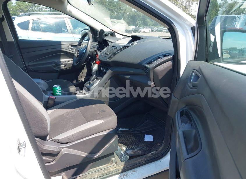 Photo 5 of 2013 Ford Escape S (VIN 1FMCU0F73DUB84849)