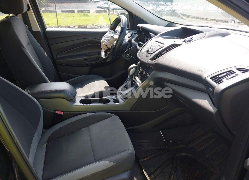 Photo 5 of 2013 Ford Escape S (VIN 1FMCU0F73DUC08230)