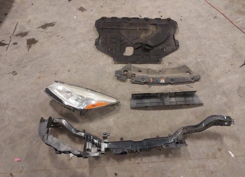 Photo 18 of 2013 Ford Escape S (VIN 1FMCU0F73DUD39447)