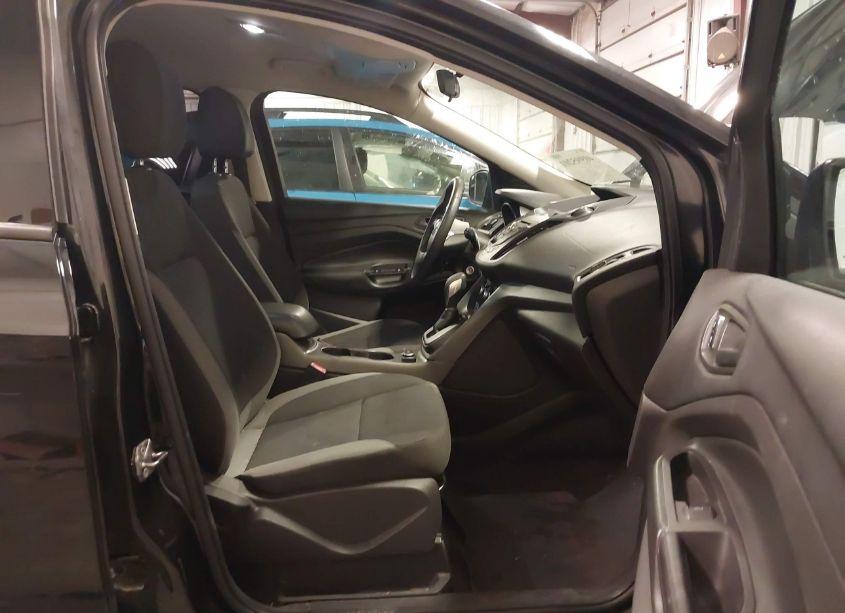 Photo 5 of 2013 Ford Escape S (VIN 1FMCU0F73DUD39447)