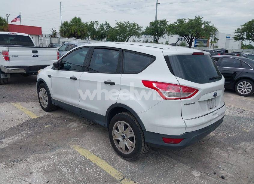 Photo 3 of 2014 Ford Escape S (VIN 1FMCU0F73EUA86339)