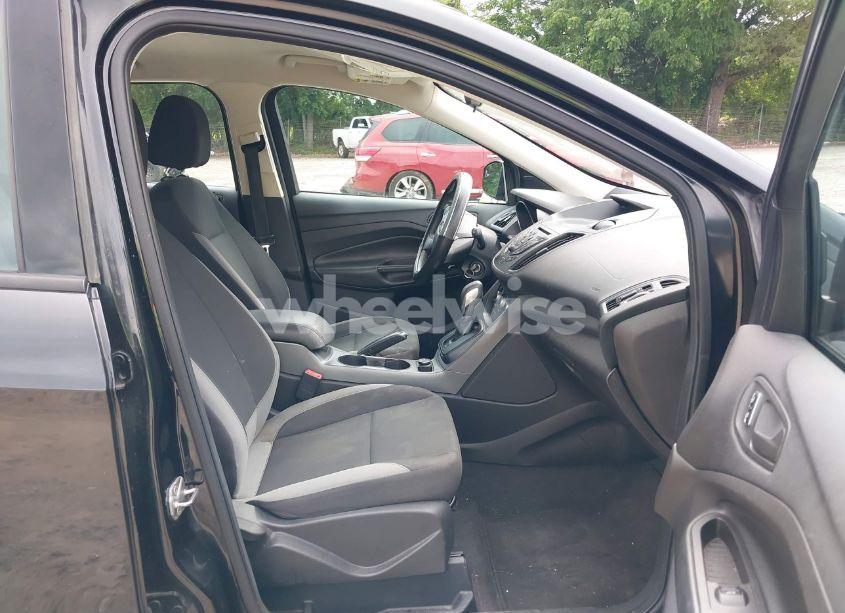 Photo 5 of 2014 Ford Escape S (VIN 1FMCU0F73EUC29631)