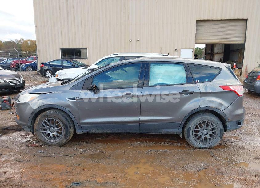 Photo 13 of 2014 Ford Escape S (VIN 1FMCU0F73EUD50708)