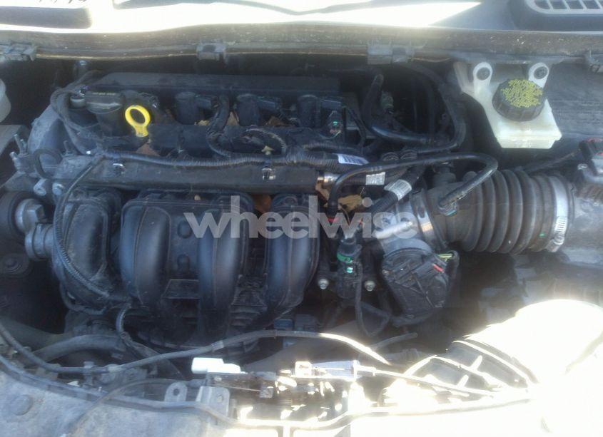 Photo 10 of 2015 Ford Escape S (VIN 1FMCU0F73FUA42472)