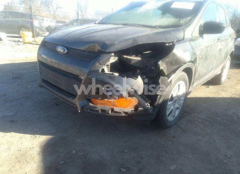 Photo 6 of 2015 Ford Escape S (VIN 1FMCU0F73FUA42472)