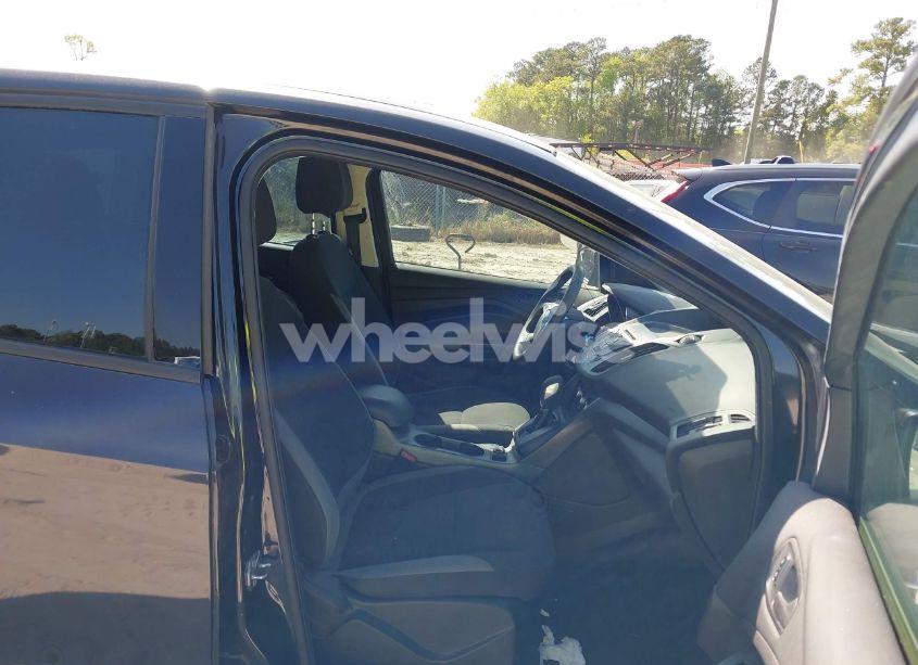 Photo 5 of 2015 Ford Escape S (VIN 1FMCU0F73FUB68234)