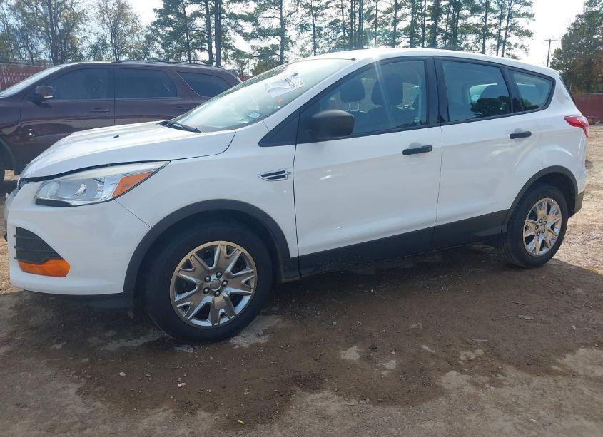 Photo 2 of 2016 Ford Escape S (VIN 1FMCU0F73GUA09814)