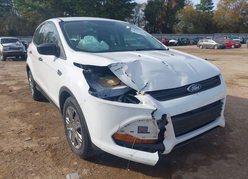 Photo 6 of 2016 Ford Escape S (VIN 1FMCU0F73GUA09814)