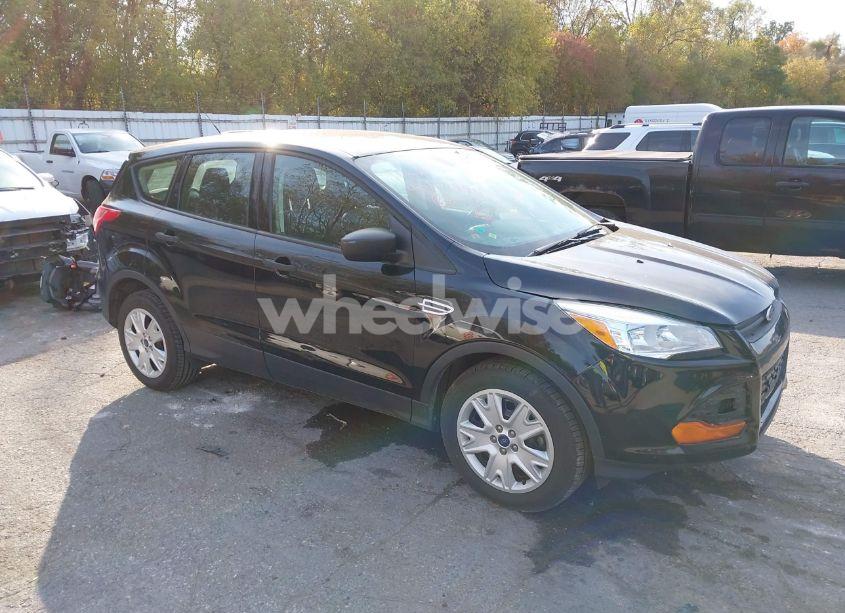 2016 Ford Escape S (VIN 1FMCU0F73GUA65428) main photo
