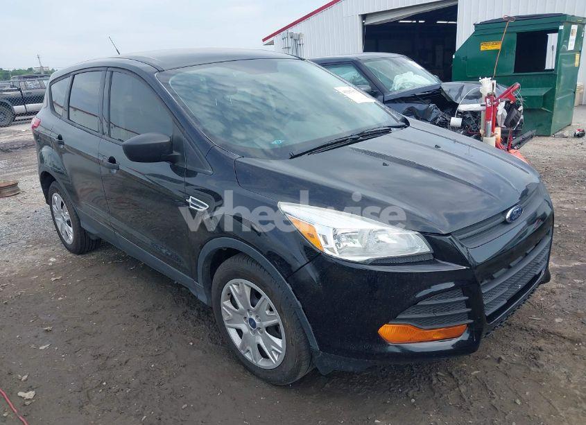 2016 Ford Escape S (VIN 1FMCU0F73GUA90300) main photo