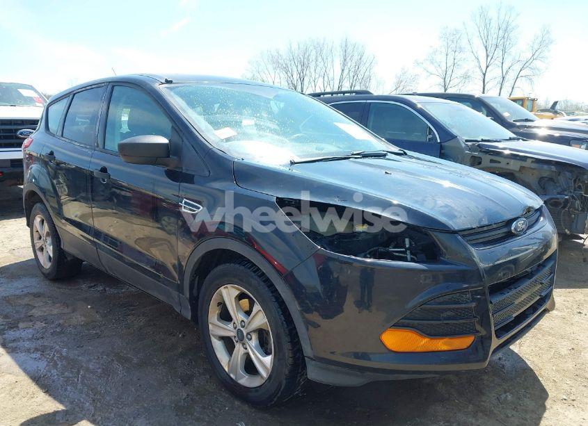 2016 Ford Escape S (VIN 1FMCU0F73GUB94060) main photo