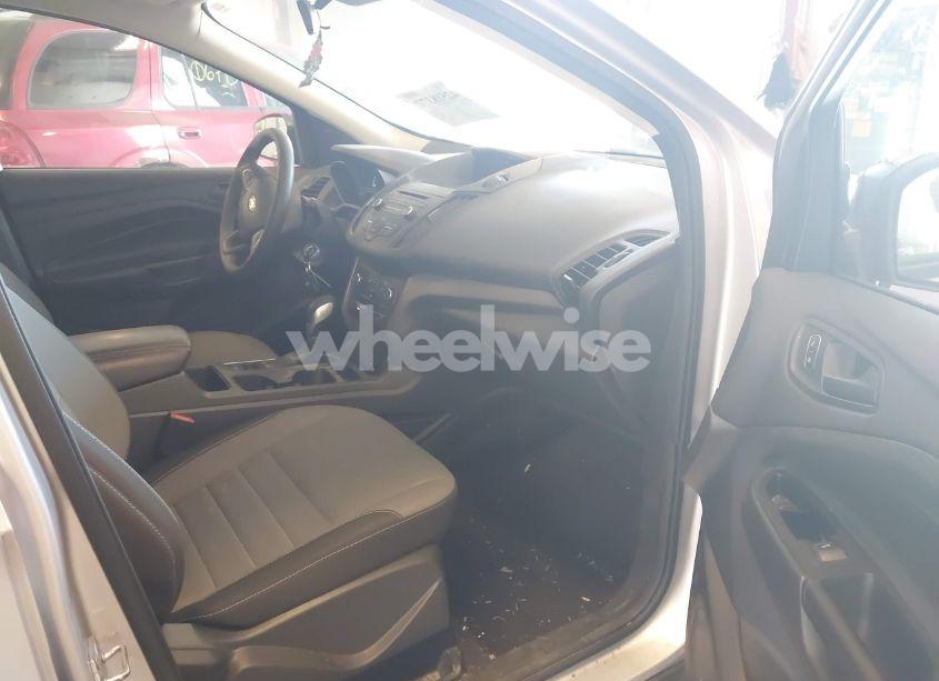 Photo 5 of 2017 Ford Escape S (VIN 1FMCU0F73HUA92372)