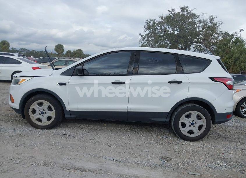 Photo 14 of 2017 Ford Escape S (VIN 1FMCU0F73HUE20888)
