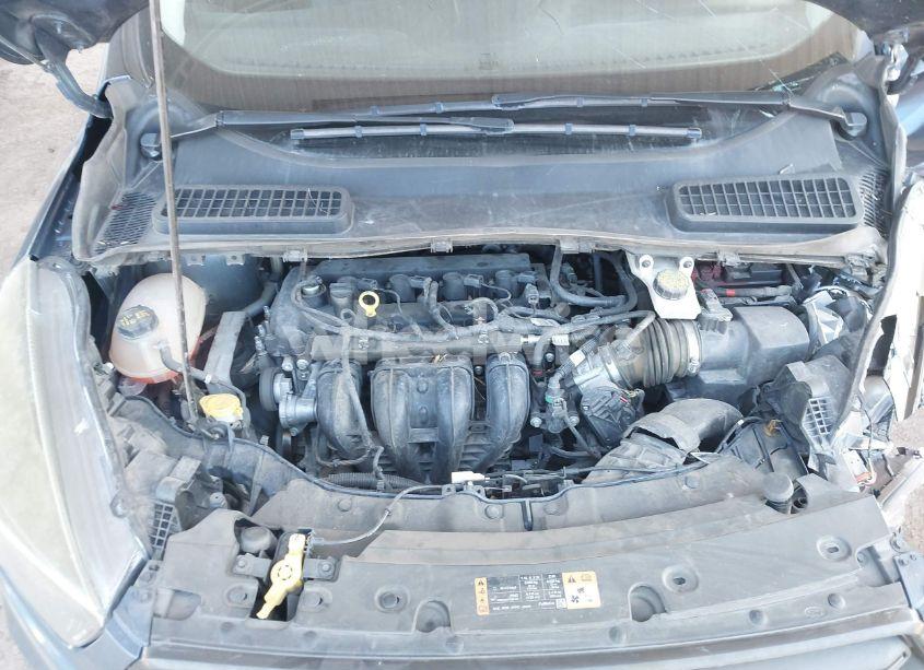 Photo 10 of 2018 Ford Escape S (VIN 1FMCU0F73JUA22389)