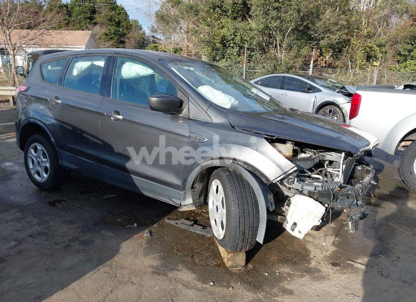 2018 Ford Escape S (VIN 1FMCU0F73JUB20094) main photo