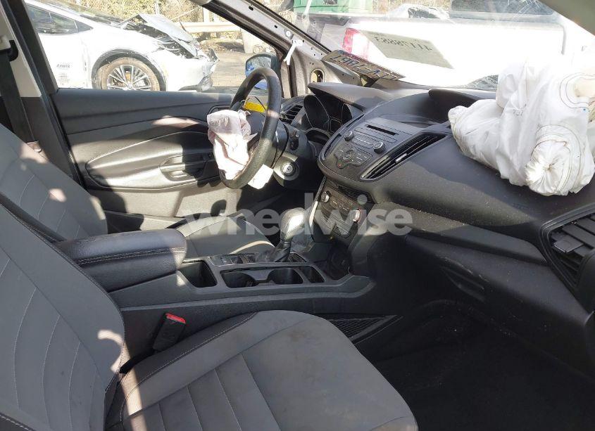 Photo 5 of 2018 Ford Escape S (VIN 1FMCU0F73JUB20094)