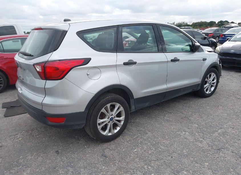 Photo 4 of 2019 Ford Escape S (VIN 1FMCU0F73KUA59170)