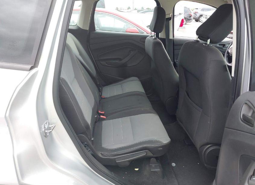 Photo 8 of 2019 Ford Escape S (VIN 1FMCU0F73KUA59170)