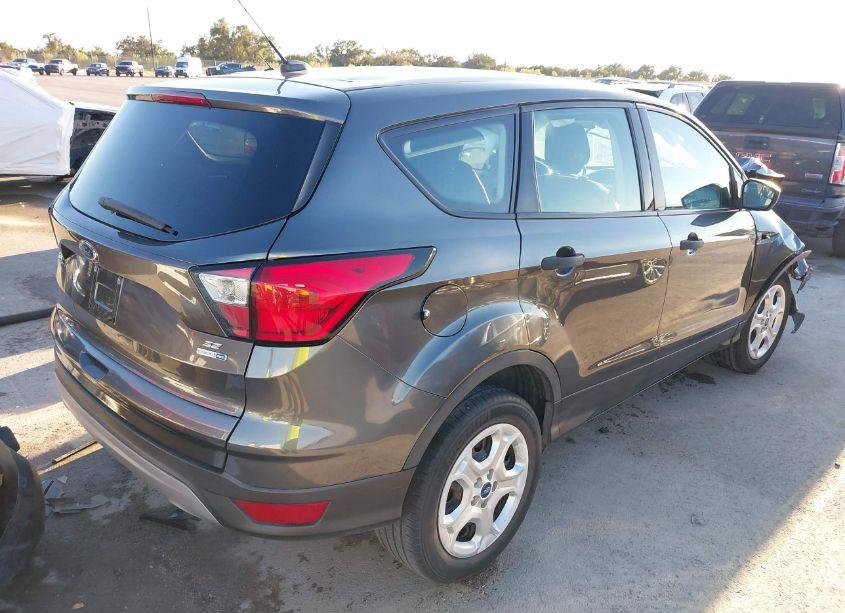 Photo 4 of 2019 Ford Escape S (VIN 1FMCU0F73KUA62909)