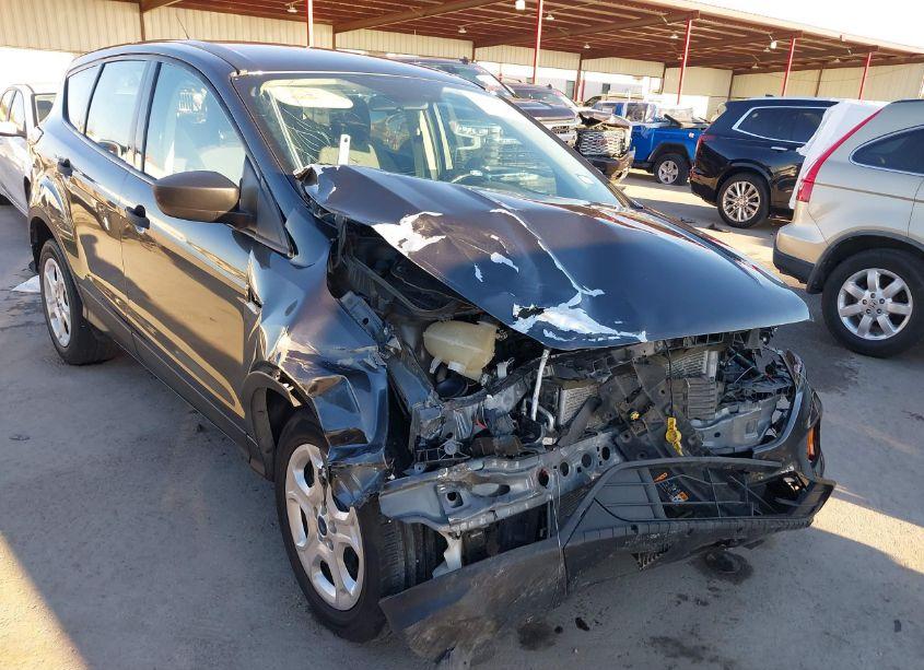 Photo 6 of 2019 Ford Escape S (VIN 1FMCU0F73KUA62909)