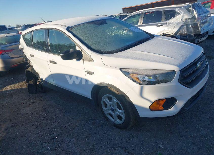 2019 Ford Escape S (VIN 1FMCU0F73KUA67558) main photo