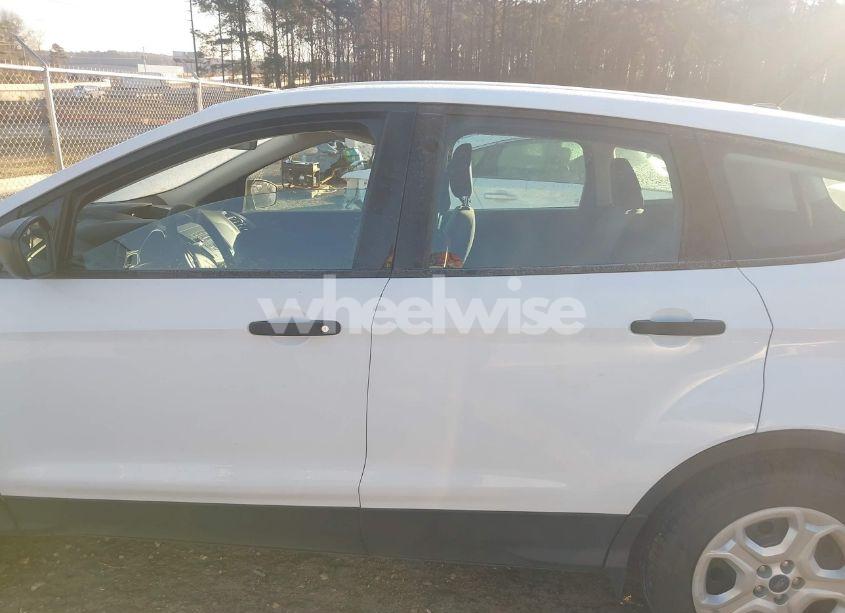 Photo 14 of 2019 Ford Escape S (VIN 1FMCU0F73KUA67558)