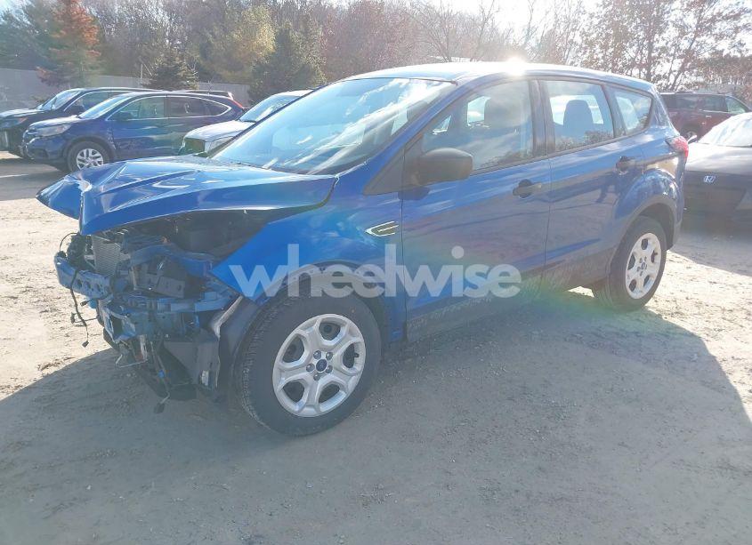 Photo 2 of 2019 Ford Escape S (VIN 1FMCU0F73KUA92265)