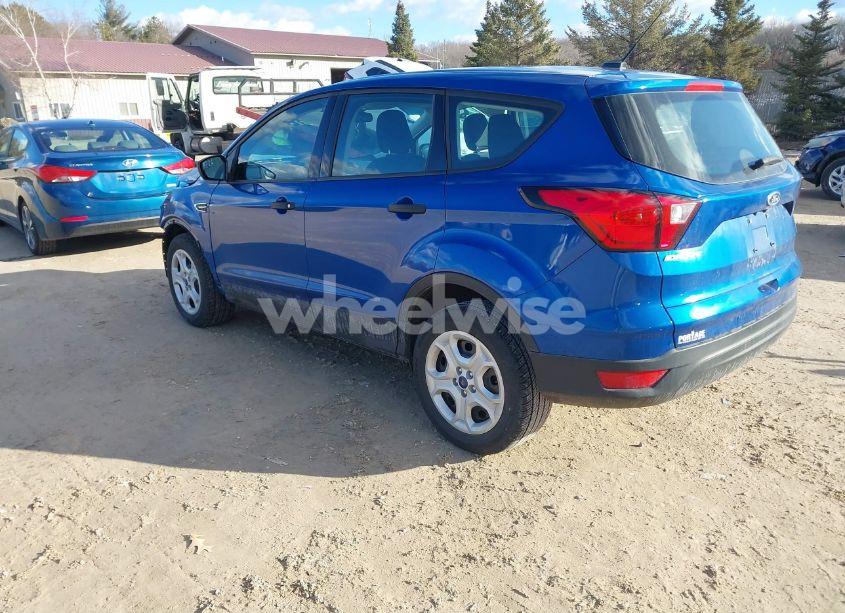 Photo 3 of 2019 Ford Escape S (VIN 1FMCU0F73KUA92265)