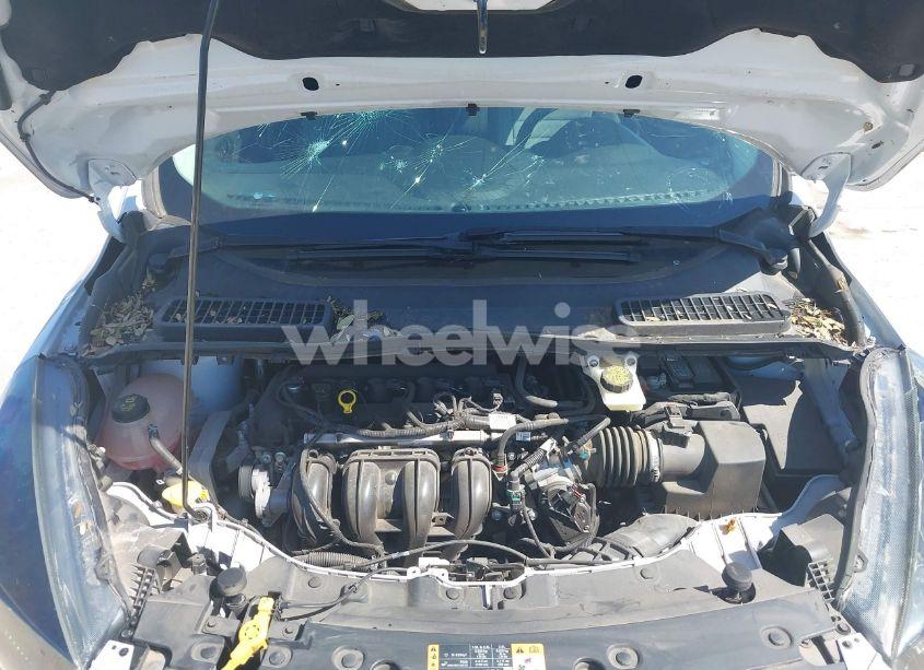 Photo 10 of 2019 Ford Escape S (VIN 1FMCU0F73KUB00462)