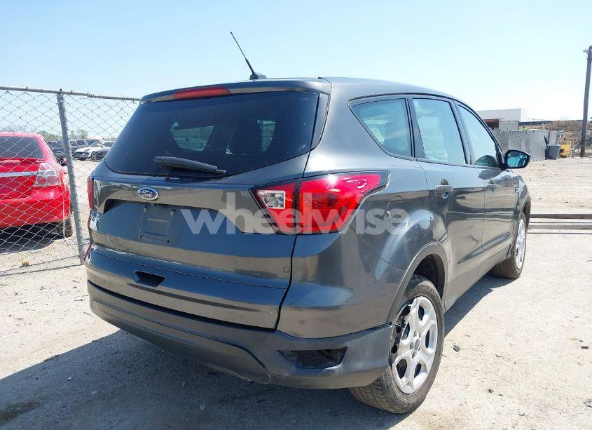 Photo 4 of 2019 Ford Escape S (VIN 1FMCU0F73KUB94925)