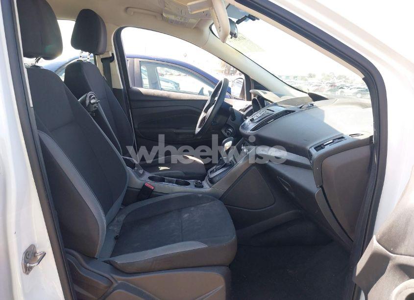 Photo 5 of 2013 Ford Escape S (VIN 1FMCU0F74DUA40498)