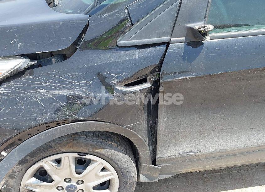 Photo 6 of 2013 Ford Escape S (VIN 1FMCU0F74DUB45395)