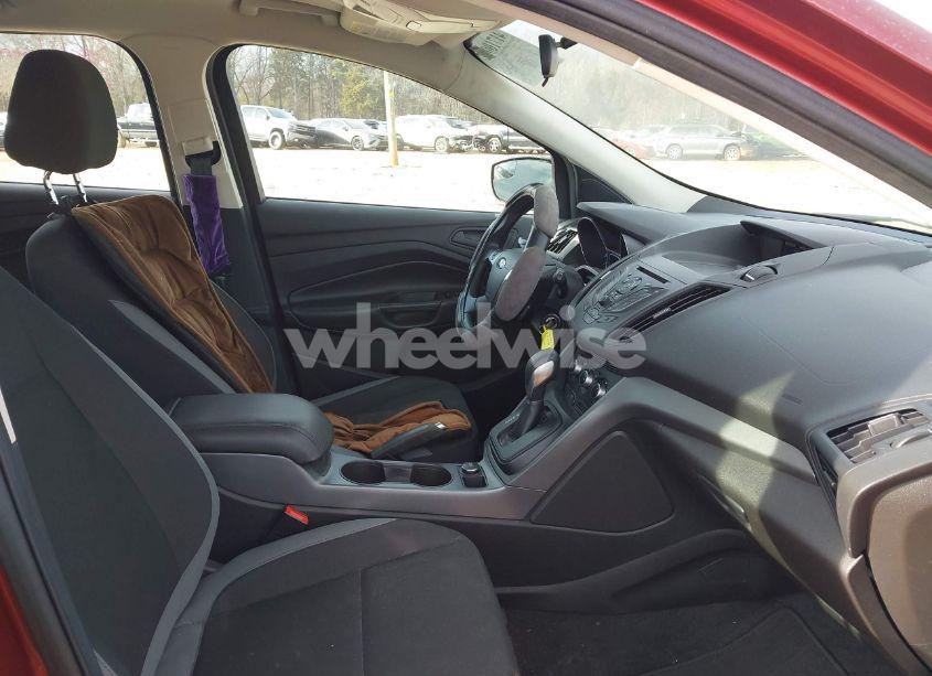 Photo 5 of 2014 Ford Escape S (VIN 1FMCU0F74EUA82817)