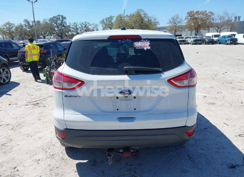 Photo 16 of 2014 Ford Escape S (VIN 1FMCU0F74EUB93402)