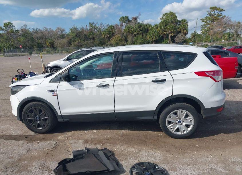 Photo 14 of 2014 Ford Escape S (VIN 1FMCU0F74EUC27788)