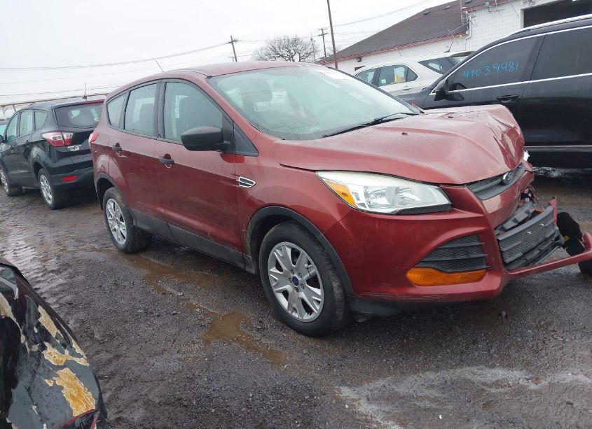 2014 Ford Escape S (VIN 1FMCU0F74EUC58166) main photo
