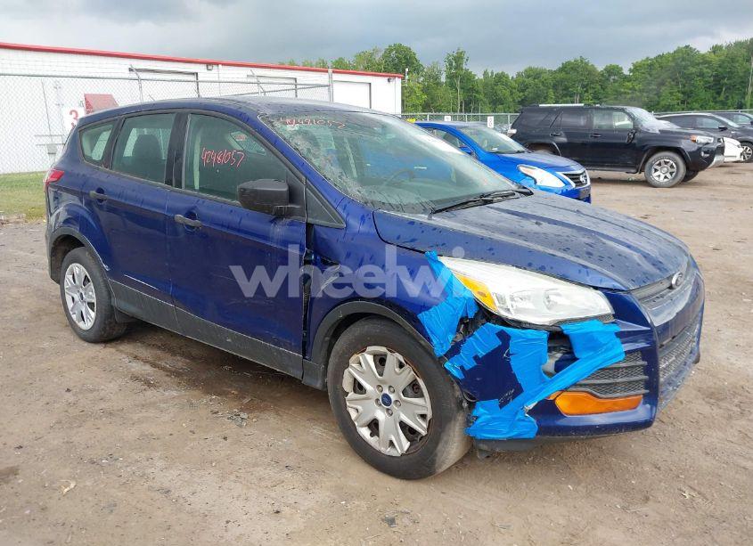 2014 Ford Escape S (VIN 1FMCU0F74EUD13358) main photo