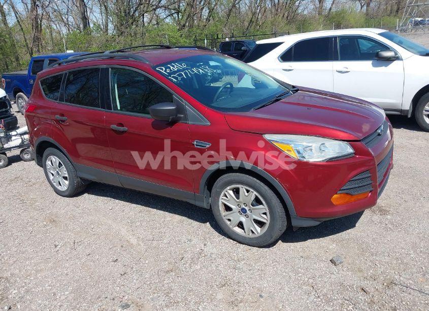 2015 Ford Escape S (VIN 1FMCU0F74FUA26457) main photo