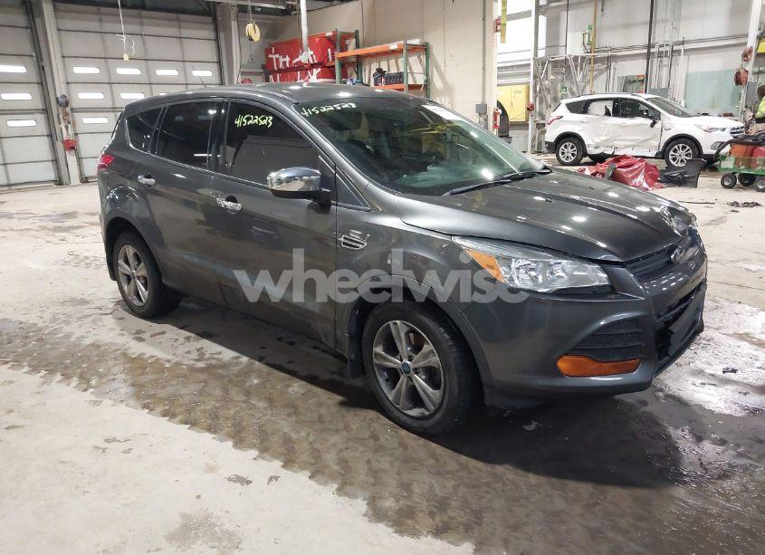 2015 Ford Escape S (VIN 1FMCU0F74FUB38711) main photo