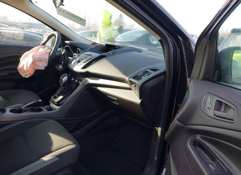 Photo 5 of 2015 Ford Escape S (VIN 1FMCU0F74FUB70395)