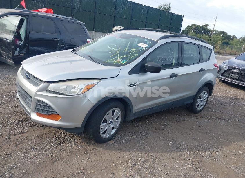 Photo 2 of 2015 Ford Escape S (VIN 1FMCU0F74FUB77394)