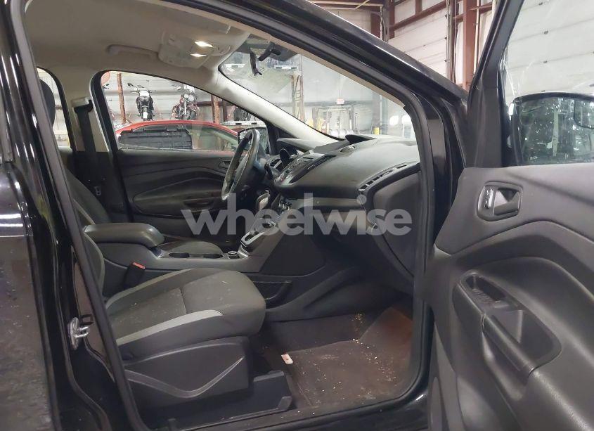 Photo 5 of 2016 Ford Escape S (VIN 1FMCU0F74GUA96185)