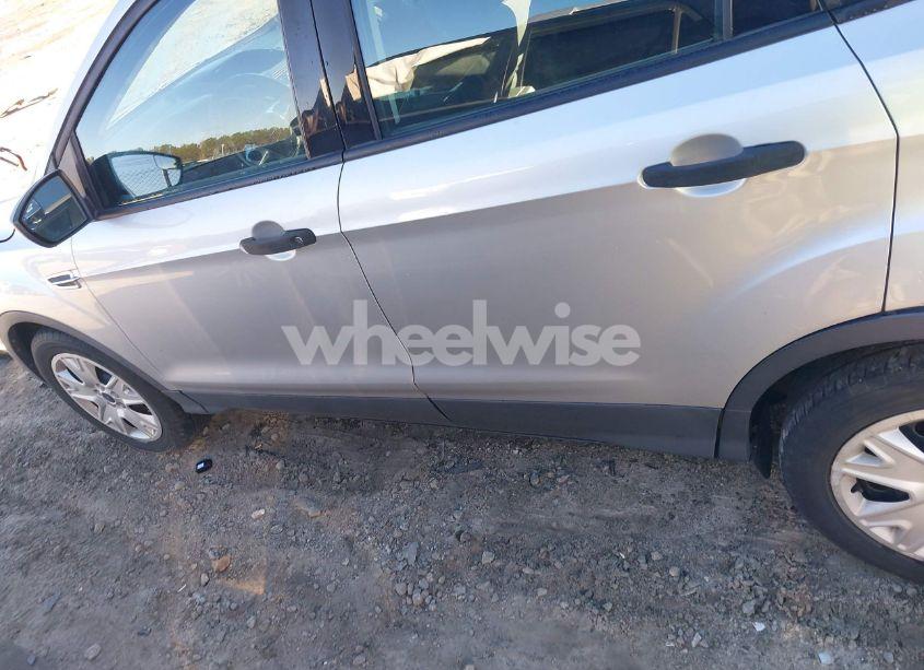 Photo 14 of 2016 Ford Escape S (VIN 1FMCU0F74GUB98134)