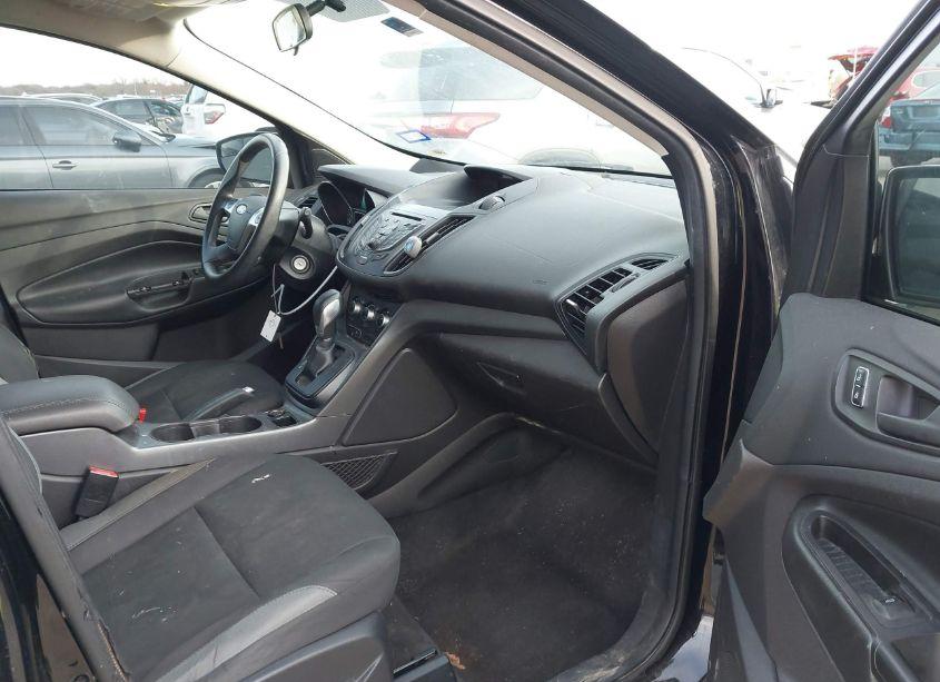 Photo 5 of 2016 Ford Escape S (VIN 1FMCU0F74GUC07107)