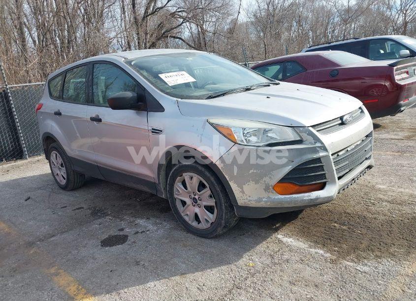 2016 Ford Escape S (VIN 1FMCU0F74GUC63967) main photo