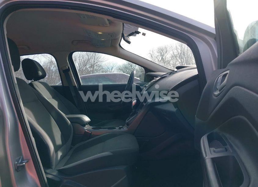 Photo 5 of 2016 Ford Escape S (VIN 1FMCU0F74GUC63967)