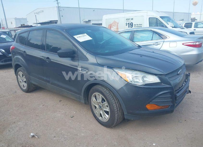 2016 Ford Escape S (VIN 1FMCU0F74GUC78484) main photo