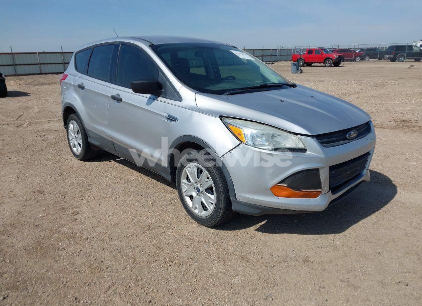 2016 Ford Escape S (VIN 1FMCU0F74GUC88075) main photo