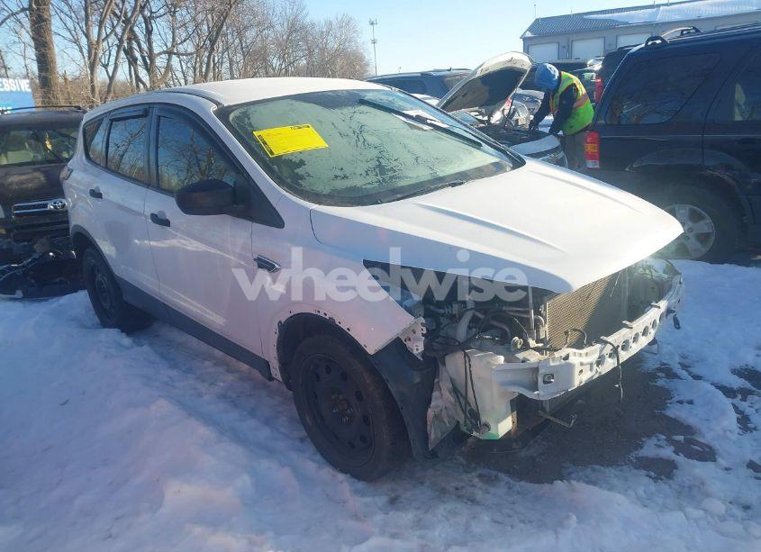 2017 Ford Escape S (VIN 1FMCU0F74HUB20387) main photo